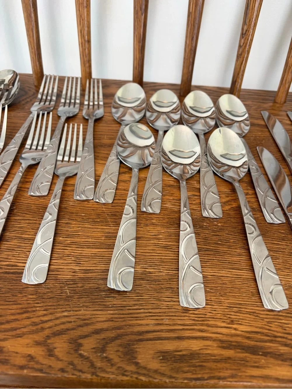 Cambridge Stainless Steel Flatware 27 Piece Set Swirl Ribbon Wave Pattern